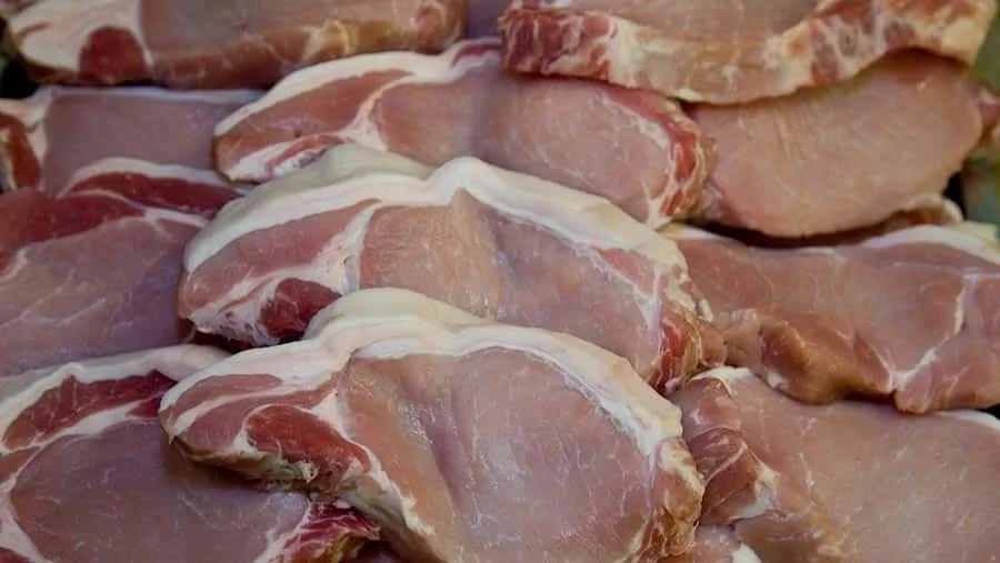 China anuncia aranceles temporales de hasta un 62 % a la carne de cerdo europea