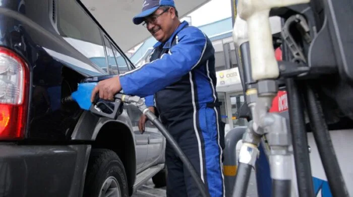 Gasolina en EE. UU. cae a mínimos de nueve semanas por expectativas de acuerdo con Irán