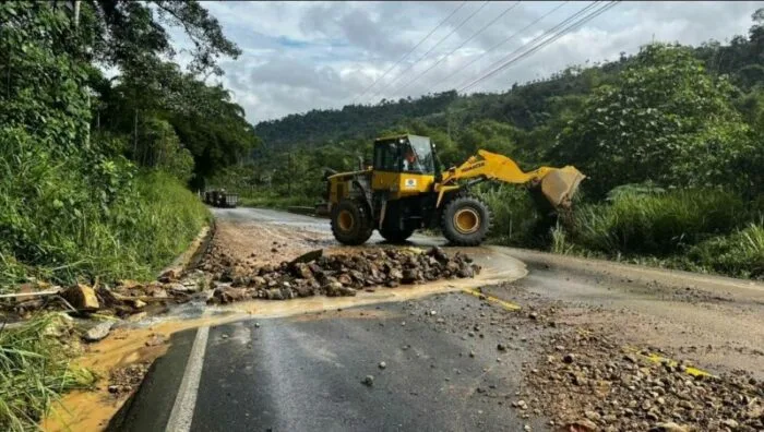 ECUADOR: Obras viales avanzan en recintos agrícolas de Samborondón