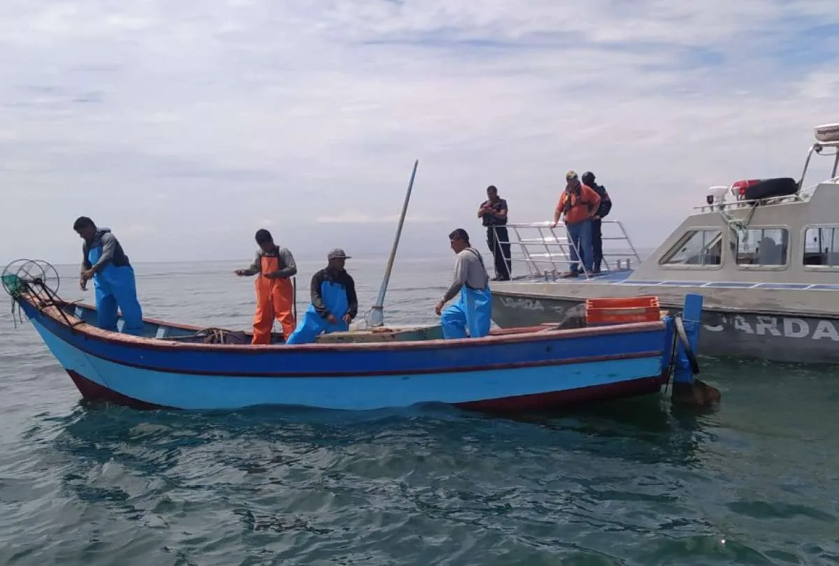 Los pescadores piden soluciones a la contaminación de los océanos