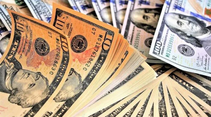 COLOMBIA: Cafeteros, bananeros y floricultores están en alerta por la fuerte apreciación del dólar