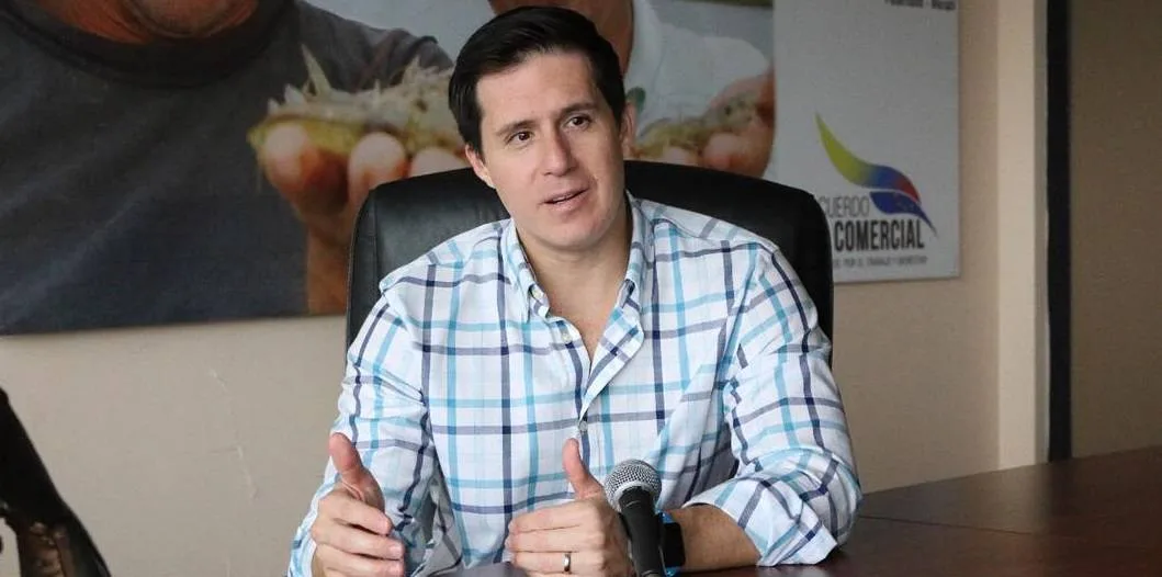 ECUADOR: Gremio acuícola apoya medida de transparencia en cobros municipales