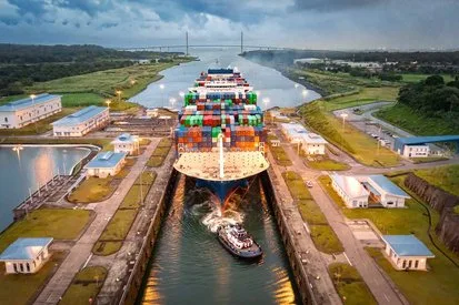 Internacional: Si no es por Panamá o Suez ¿por dónde navegar?