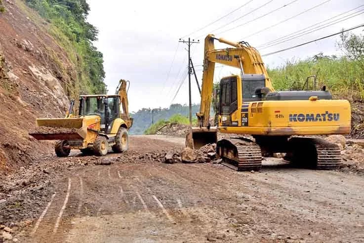 ECUADOR: Varias carreteras siguen con restricciones por lluvias
