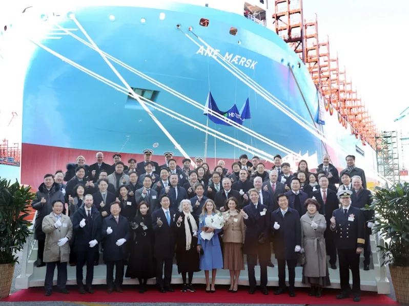 INTERNACIONAL: Maersk comienza a operar primer gran portacontenedores del mundo propulsado por metanol