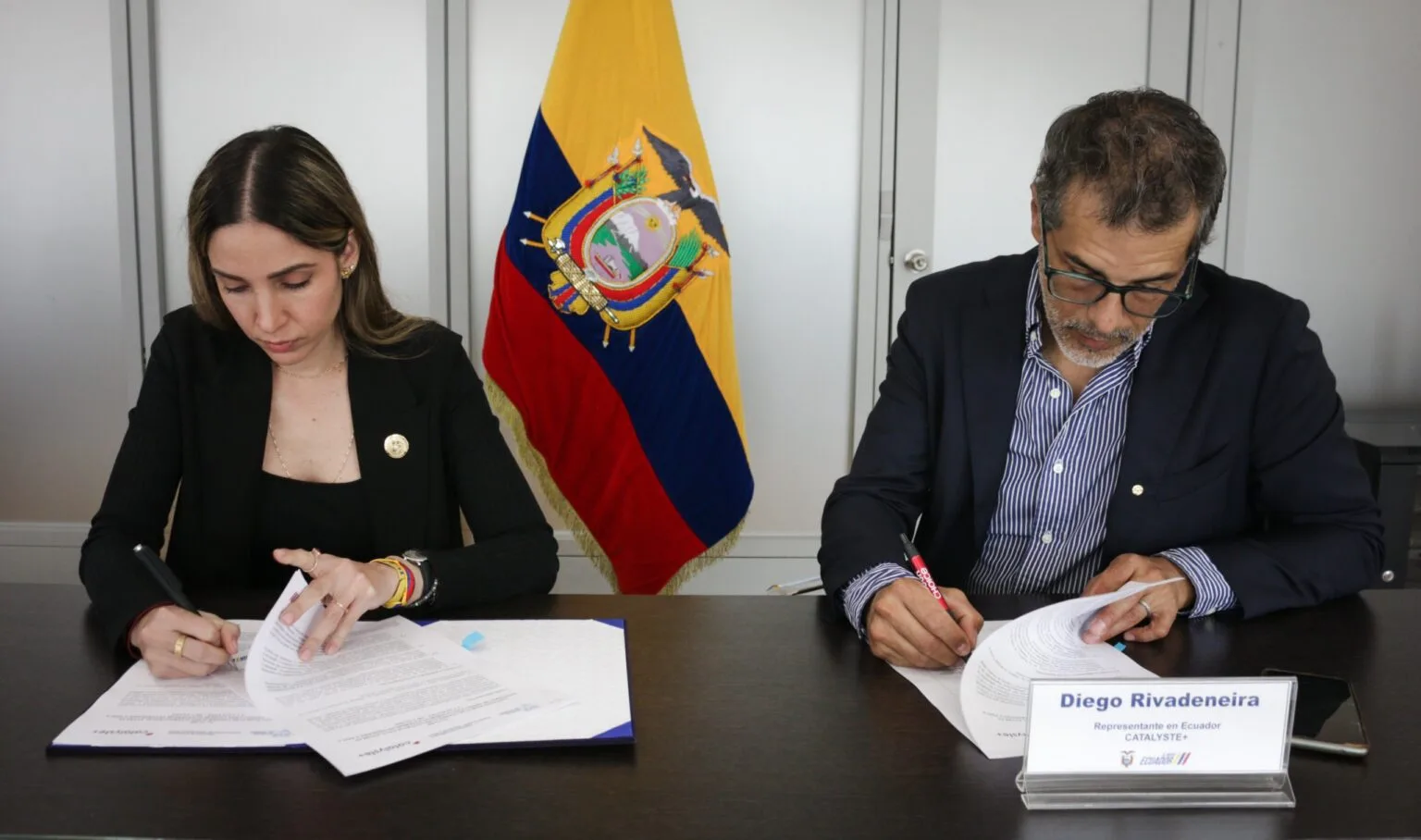 Ecuador y Catalyste firman acuerdo de cooperación para impulsar desarrollo empresarial y productivo