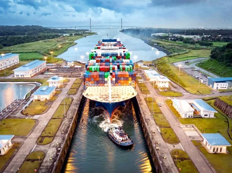 INTERNACIONAL: Canal de Panamá aumenta cupos diarios de tránsito en Esclusas Panamax