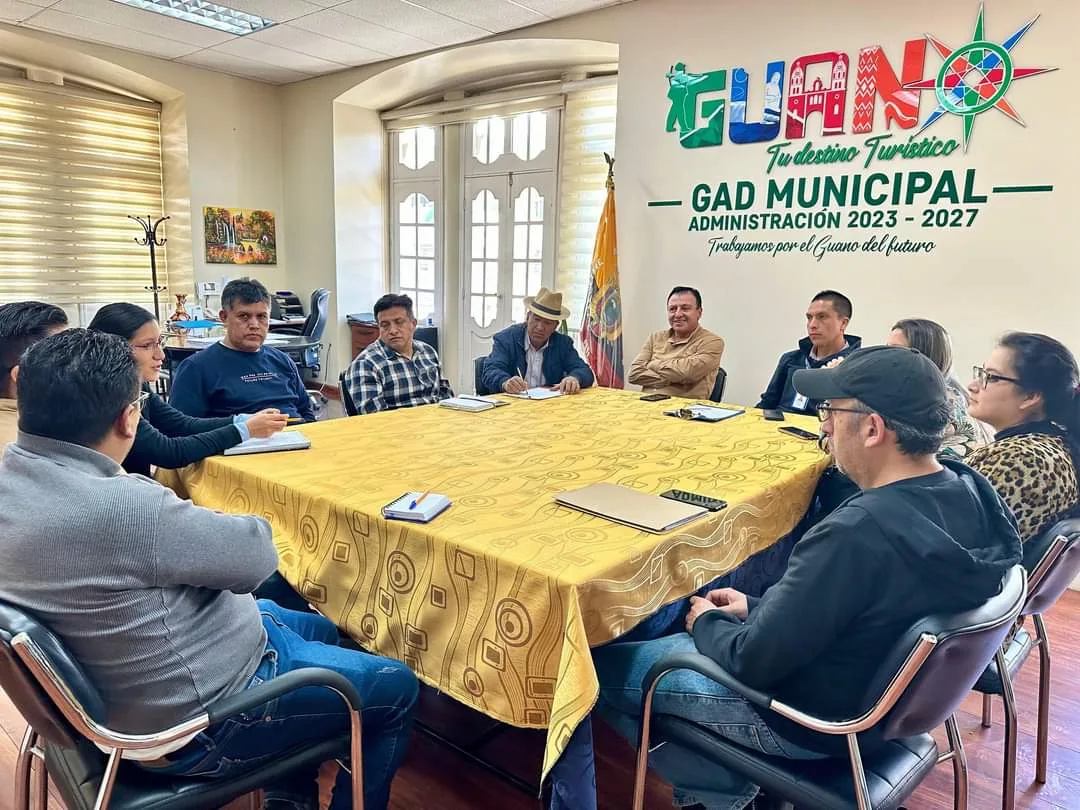 MAG y Municipio de Guano formalizan mesa técnica para legalización de tierras