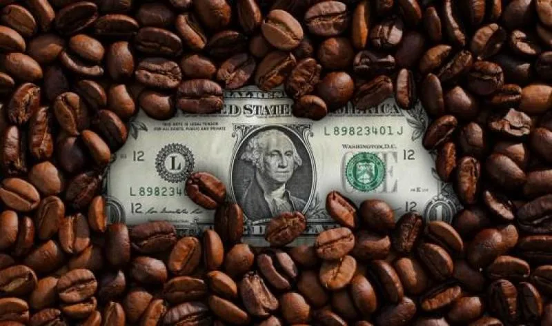 INTERNACIONAL: La vertiginosa volatilidad del precio internacional del cacao llega al mercado del café