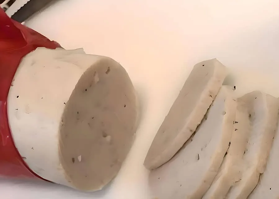 INTERNACIONAL: Científicos han desarrollado salchicha y pate con fibra de piña y tilapia
