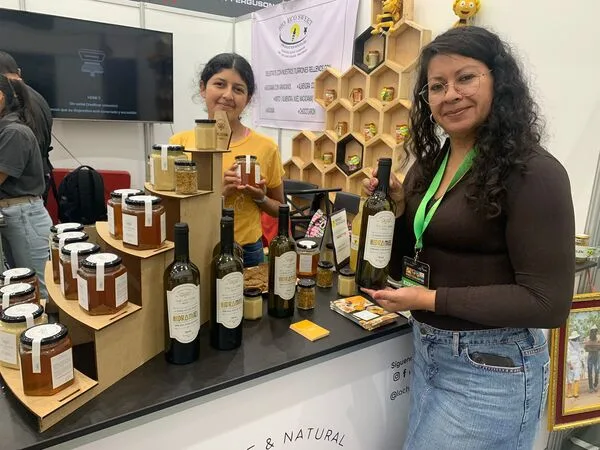 En ProteinaViva en Quito, la apicultura también se hizo presente