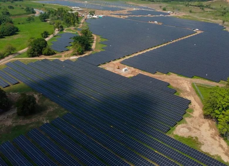 COLOMBIA: Ecopetrol inauguró granja solar que entregará energía a más de 40.000 hogares