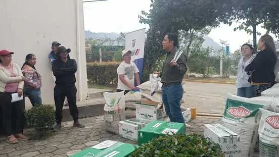 ECUADOR: Para fortalecimiento al sector agropecuario se entregan paquetes tecnológicos