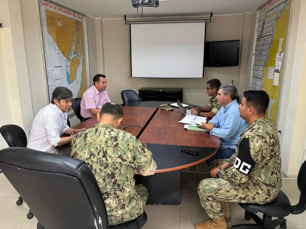 Cámara de Acuacultura y Armada refuerzan seguridad del sector