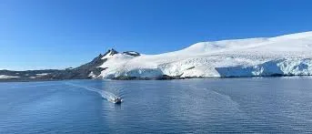 Ecuador refuerza su rol científico en la Antártida para combatir el cambio climático