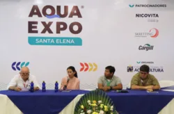 Laboratorios ecuatorianos reciben reconocimiento por producción sostenible de larvas de camarón