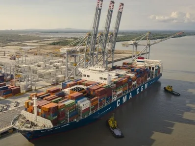 ECUADOR: Más de 100 millones de cajas fueron exportadas a través de Posorja en el 2025