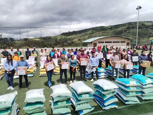 ECUADOR: Implementación de tecnologías agrícolas mejora la competitividad de pequeños productores en Bolívar