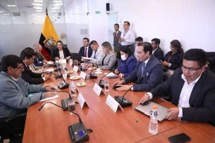 ECUADOR: Comisión recomienda archivar proyecto de Ley Interpretativa sobre el precio de la leche
