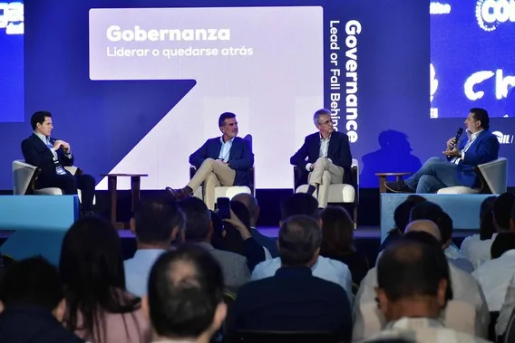 ECUADOR: Foro Race to the Top destacó la sostenibilidad en AquaExpo 2025