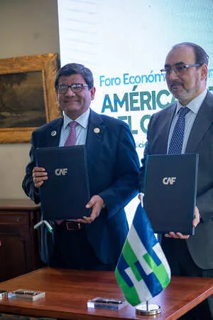 Ecuador elaborará una Estrategia Nacional de Desarrollo Productivo con apoyo de CAF y Harvard