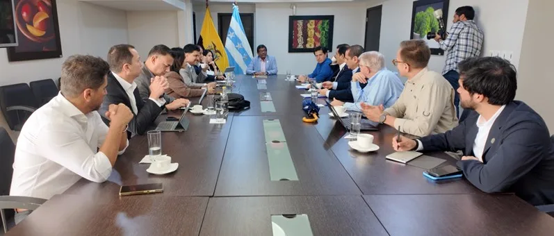 Exportadores y Gobierno activan agenda urgente para blindar la competitividad del Ecuador