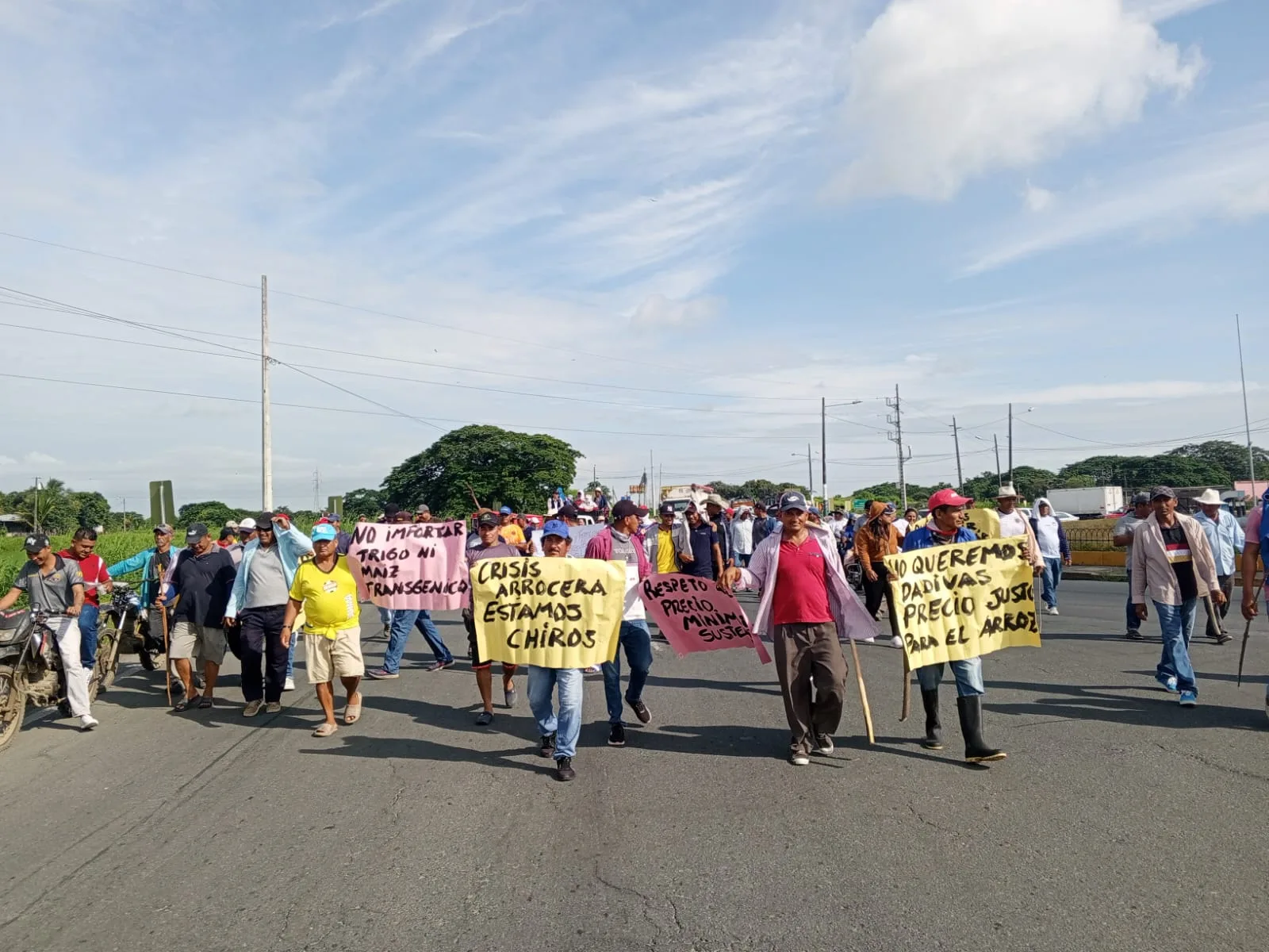 ECUADOR: Arroceros marcharon en Nobol por incumplimiento del precio mínimo