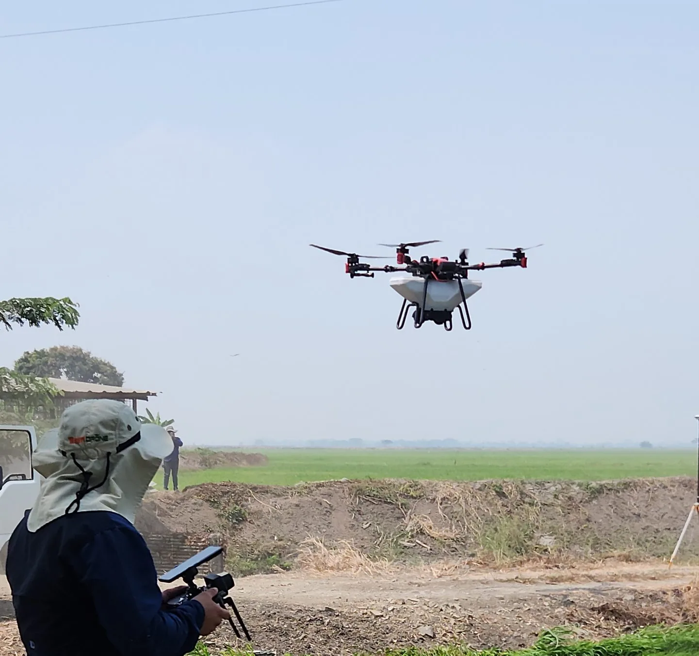 Los drones agrícolas revolucionan la producción en Ecuador