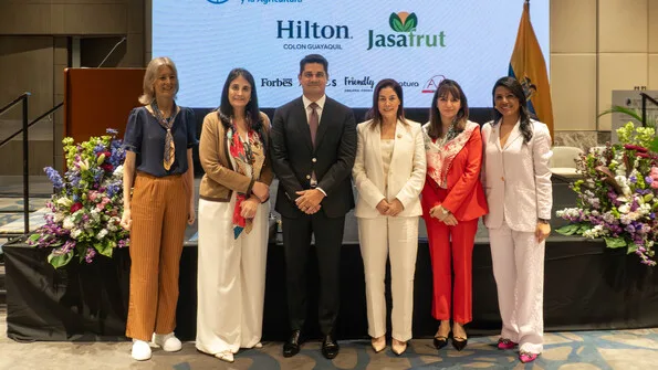 ECUADOR: Agroindustria bananera impulsa inclusión femenina