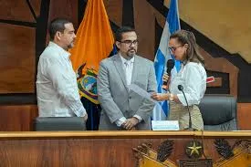 ECUADOR: Guayas oficializa cambio de prefecto y asume Carlos Encalada