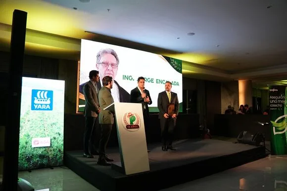 ECUADOR: El legado del agro fue reconocido por Diario EL PRODUCTOR en sus 15 años